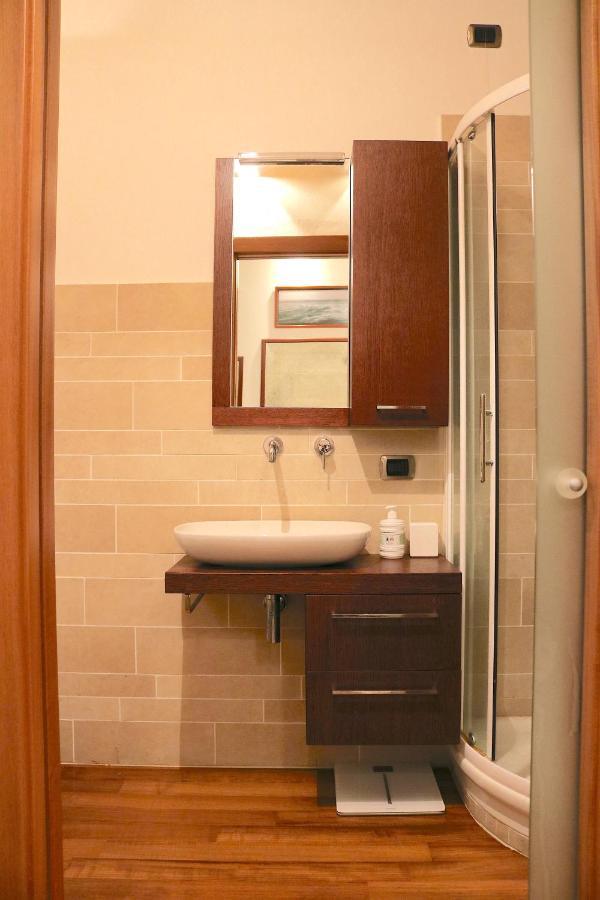 Charming Apartment In The Navigli District - 4 People Milão Exterior foto